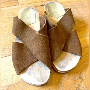 No.6 suede clogs